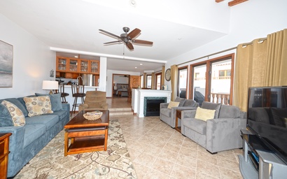 H1782 - Hamilton Cove Villa 17-82 6