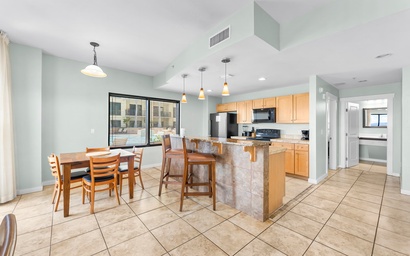 Origin 0436 - One Bedroom - Gulf View with Direct Pool Deck Access! 3