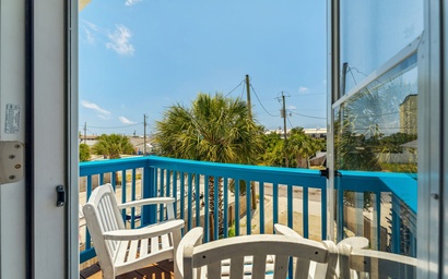 Beach Walkers - Two Bedroom - Pet and Family Friendly! 2