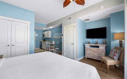 Origin 0702- Studio - Stylish Unit - Breath Taking Gulf Views 5