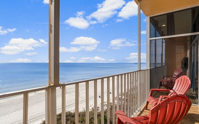 Sharkys Retreat 701 - Beachfront Views - Family Friendly 4