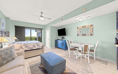 Origin 0615 - Efficiency - Stylish Unit with City Views 5