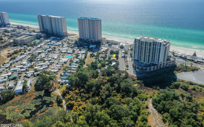 Summer Haven - Three Bdrm - Steps to the Beach! 3