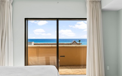 Origin 0438 - Studio - Gulf Views and On the Pool Deck