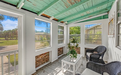 Sea Shed - Two Bedroom - Florida Cottage 4