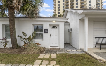 The Yard - Two Bedroom - Steps from the Beach! 3