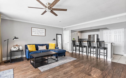 Emerald Beach Resort 1133 - Beachfront on the 'Main Strip'! 3