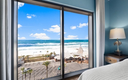 Origin 0702- Studio - Stylish Unit - Breath Taking Gulf Views