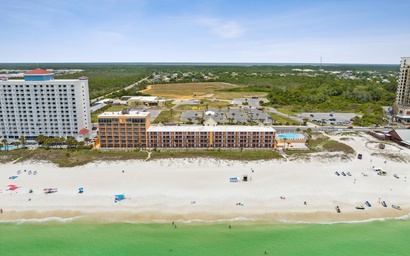 Tiki Time 702 - Beachfront Views - Family Friendly 4