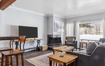 Teton Shadows St. John B 10