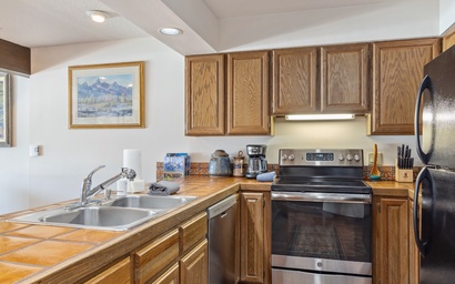 Teton Shadows Granite D 14