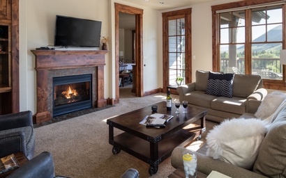 Grand View 2740