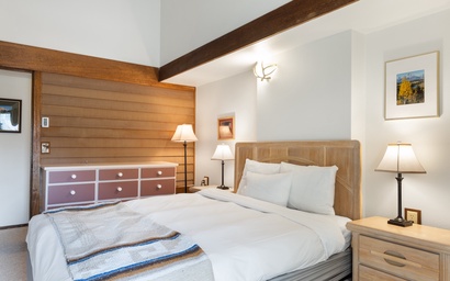 Teton Shadows Rimrock C 18