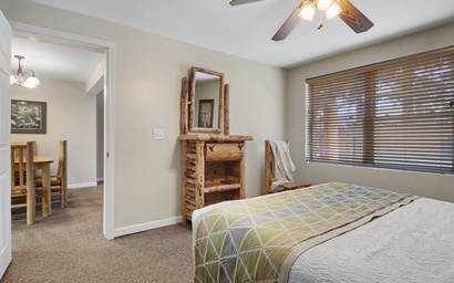 Town Square Lodge 3 14