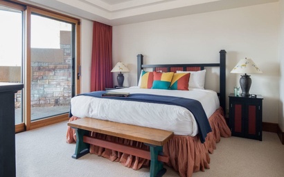 Mountain View Escape 25