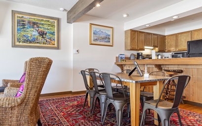 Teton Shadows Granite D 10