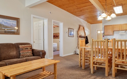 Town Square Lodge 10 2