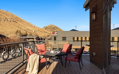 Pearl at Jackson 202 30