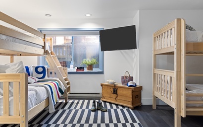 Clark's Knoll 381 35