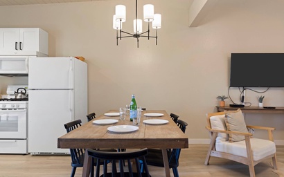 Town Square Lodge 8 9