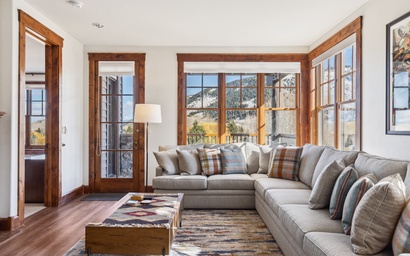 Grand View 2720