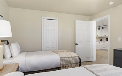 Town Square Lodge 2 20