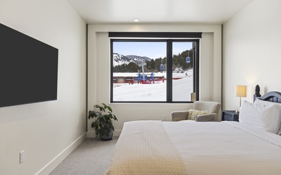 One Town Hill 302 15