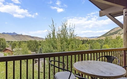 Grand View 3240 10