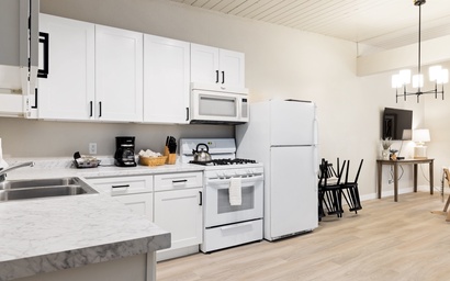 Town Square Lodge 8 12