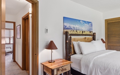 Teton Shadows St. John B 17