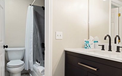 Town Square Lodge 8 21