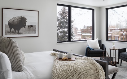 One Town Hill 201 10