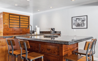 Teton Shadows St. John B 12