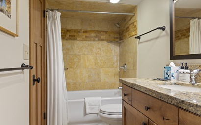 Golf Creek 35 27