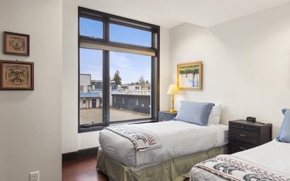 Pearl at Jackson 202 23