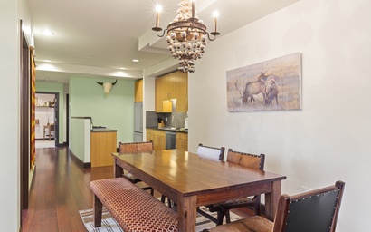 Pearl at Jackson 202 6