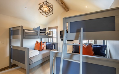 Shooting Star Cabin 13 31