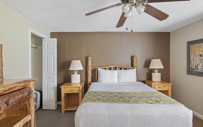 Town Square Lodge 5 13