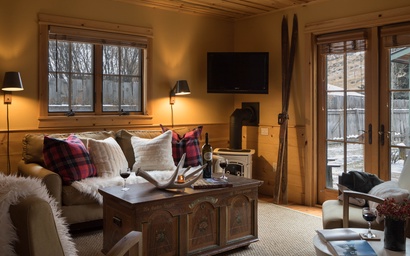 Alpine Cottage 3