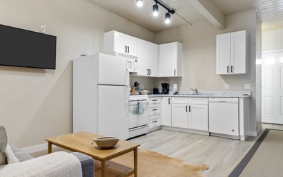 Town Square Lodge 7 6