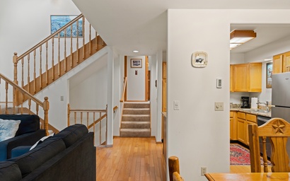 Clark's Knoll 367 10