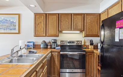 Teton Shadows Granite D 13