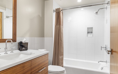 One Town Hill 302 24