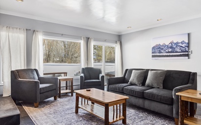 Teton Shadows St. John B 3