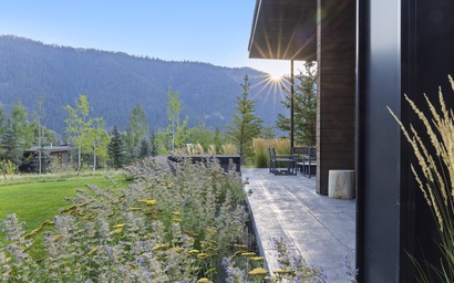 Hoback Hideaway 15