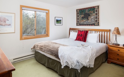 Clark's Knoll 351 12