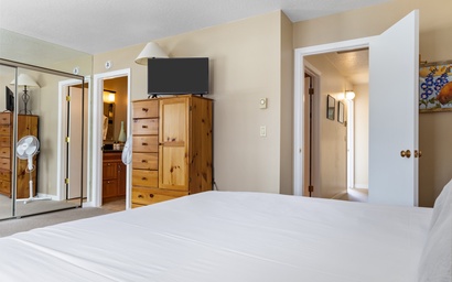 Teton Shadows Granite F 22