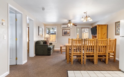 Town Square Lodge 5 4