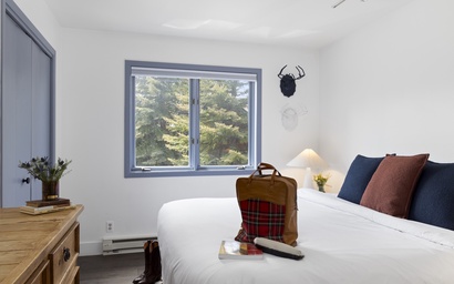 Clark's Knoll 381 28