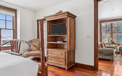 Grand View 331 19